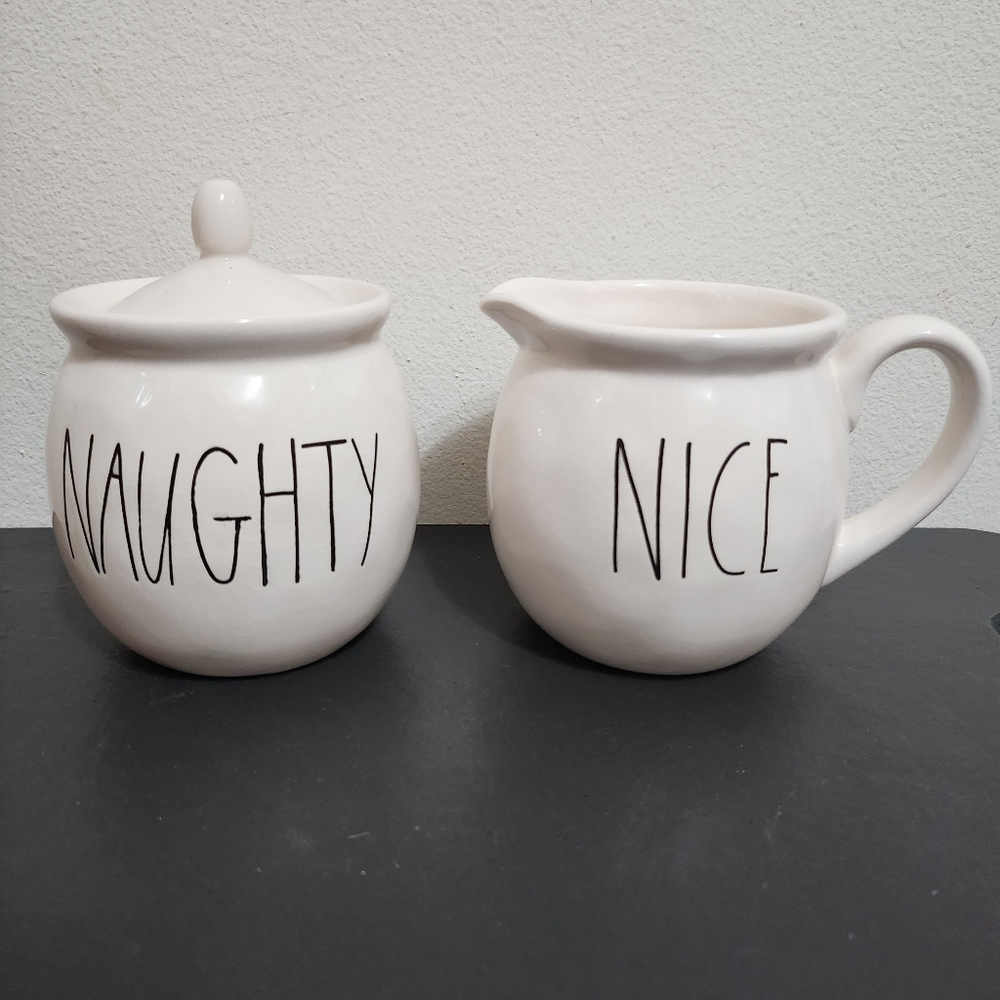 Rae Dunn M stamped creamer set